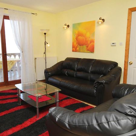 Apartments With A Parking Space Vrbnik, Krk - 429 الغرفة الصورة