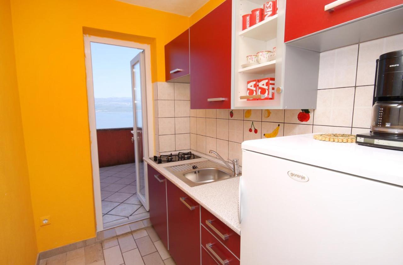 Apartments With A Parking Space Vrbnik, Krk - 429 المظهر الخارجي الصورة